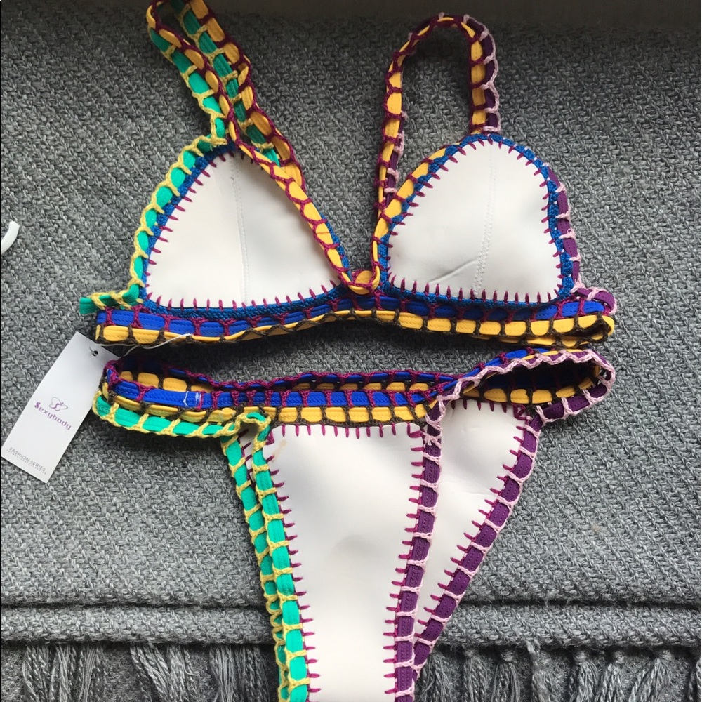 NEW white triangl inspired bathingsuit